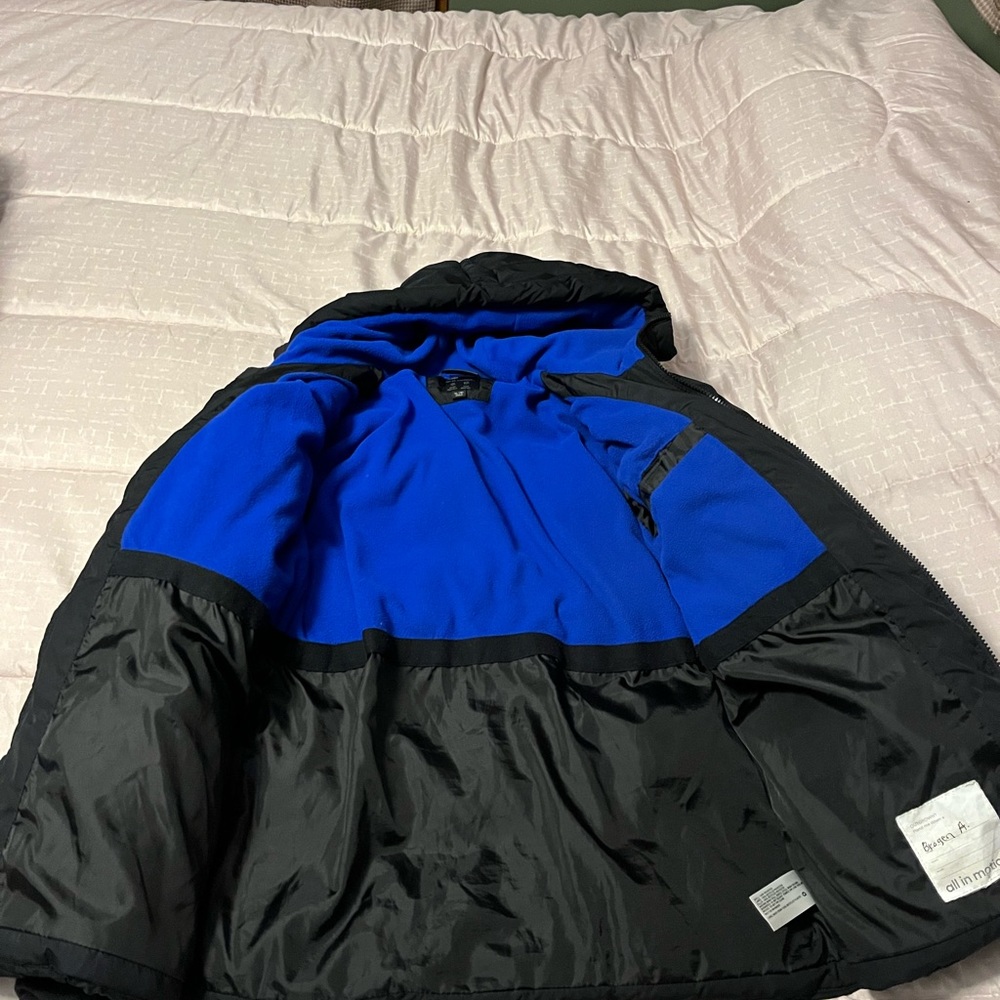 Black XL boys winter coat. All in motion from Target.